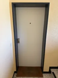Wohnungseinganstür