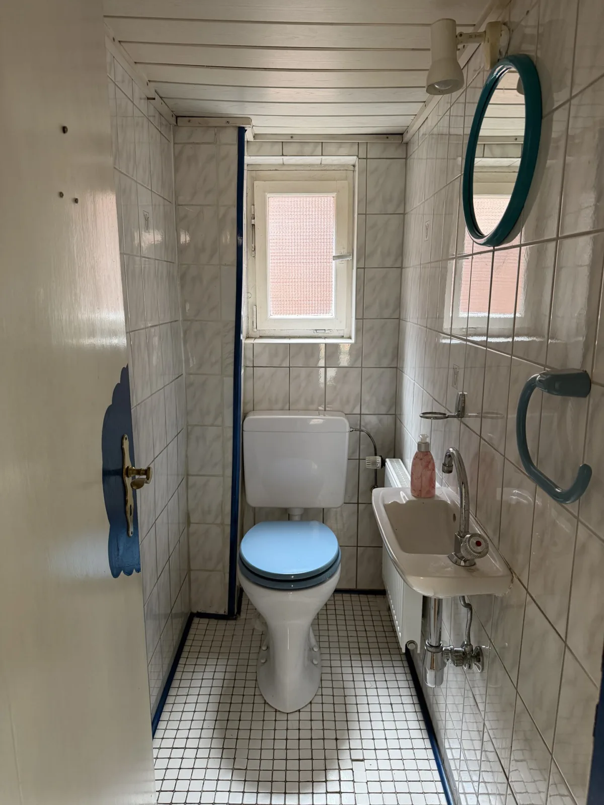 Gäste-WC im Erdgeschoss