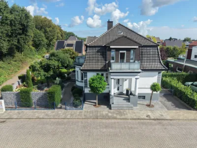 Altbau mit ganz viel Charme – Tolle Stadtvilla mit zwei Wohneinheiten im Wietesch, 48431 Rheine, Zweifamilienhaus