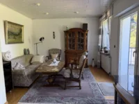 Wohnzimmer mit Balkon im OG