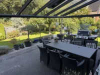 Terrassenüberdachung mit Markise und Heizstrahler