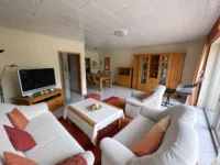 Wohnzimmer (KI bearbeitet)