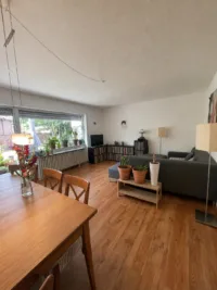 Wohnzimmer (KI bearbeitet)