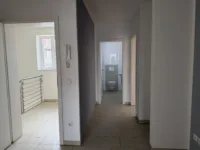 Flur (hier DG)